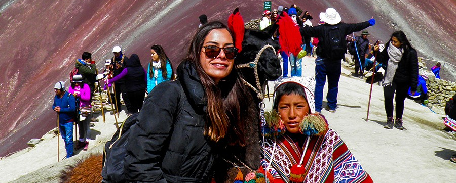 rainbow mountain trek